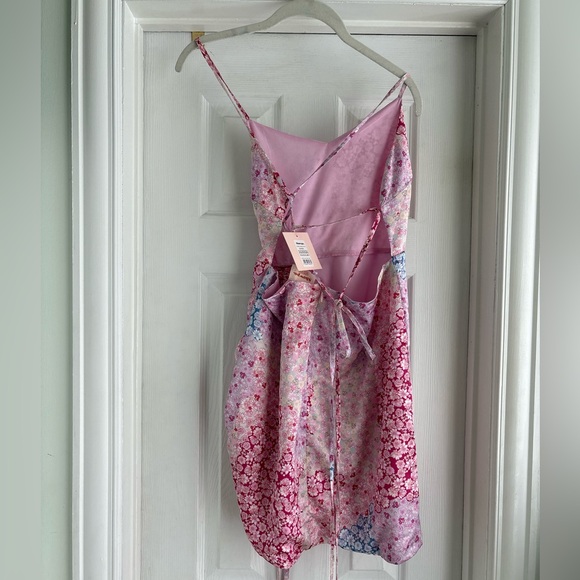 Showpo Floral Ruched Dress - Picture 2 of 2